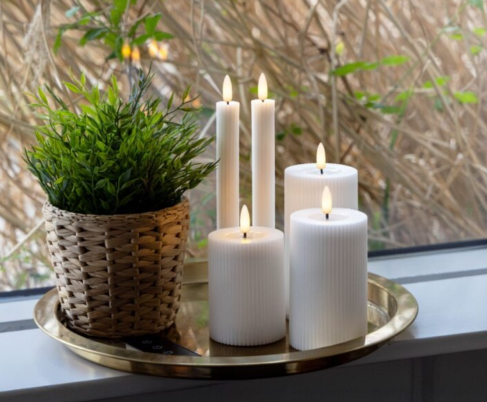 Indendørs LED rillede lys med realistisk flamme og timerfunktion – 6 stk i hvid