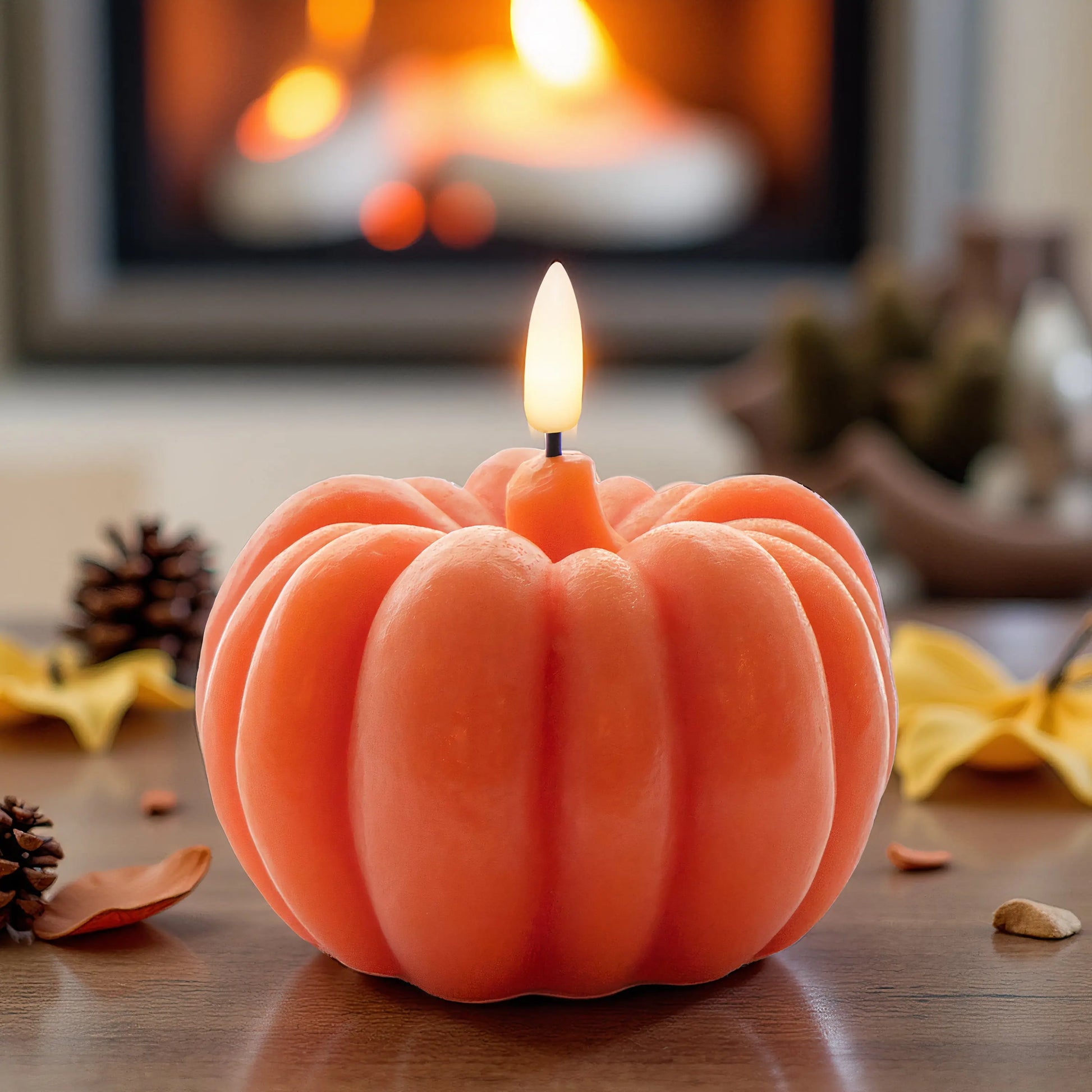 LED græskar lys med naturtro flamme – perfekt til Halloween, borddekoration, vinduespynt og hyggelig efterårsstemning.